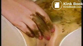 Scat Pussy Licking