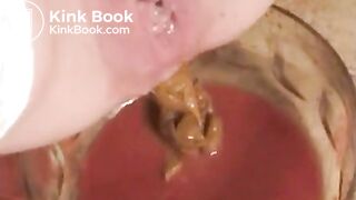 Scat - Ness & Lucy - Lucy shitting enema with whinempg