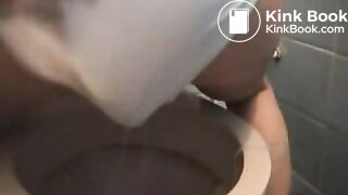 Pooping teenys 1