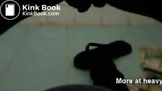 Black girl takes a dump on a platemp4