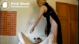 Femmes Latrines - Scene 5