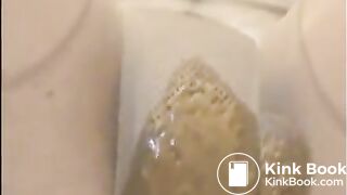 amator wife shits with pantyhose and thong on