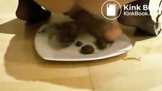 Big Dildo In The Asshole Makes Girl Shit