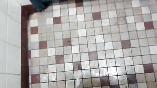 video-2012-01-12-09-03-50
