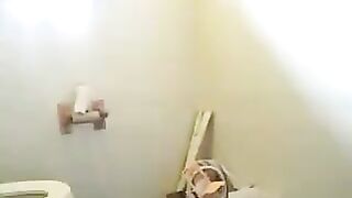 pornativecom - Pornativecom - Girl Pooping And Farting On Toilet_3