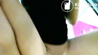 Fingering Her Big Wet Hole