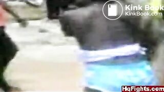 Negresses fighting in Nigeria