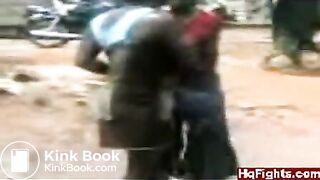 Negresses fighting in Nigeria