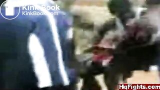 Negresses fighting in Nigeria