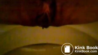 girlfriend shitting