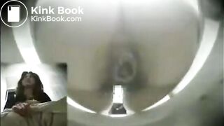 トイレで排泄 - Scat