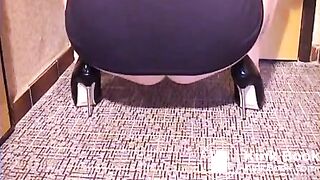 Fat ass amateur bitch shits on the floor - Scat Video Collection