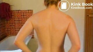 femmes_latrines_01
