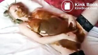 HUSBAND SHITS WIFE CUMS