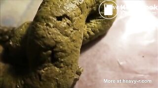 rachelle drop a monster turd