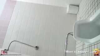 Spying On A Pooping Girl