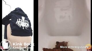 Spying On A Pooping Girl