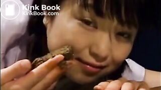 Tiny Asian girl poops on webcamflv