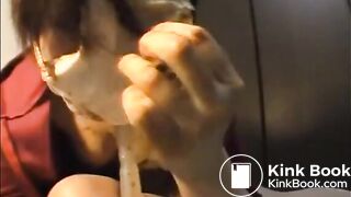 Japanese Girlie Shits Her Panties