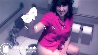 Beatifull young girls pooping big dumps