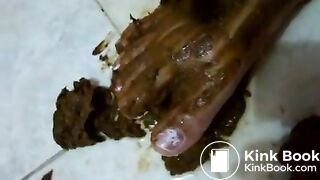 Ebony and Latina Scat And Feet