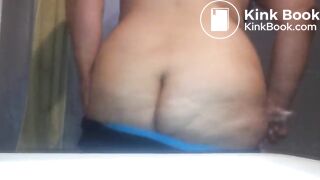 BBW SHITS AND CATCHES IT