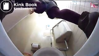 Webcam in public Japanese toilet - Unsensored Japanese scat porn videos