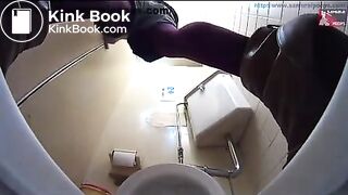 Webcam in public Japanese toilet - Unsensored Japanese scat porn videos