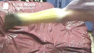 GRANNY SHITS ON CAM