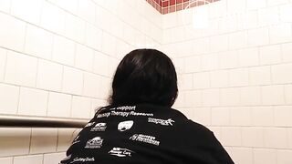 SCAT: Thick Ebony Bitch on Toilet