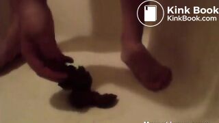 My sexy chubby girlfriend shits for me