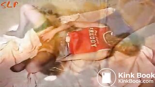 Marina-pooping-her-jeans-hot-pants-wmv-sample