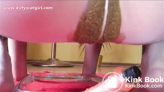 scat in pantyhose show