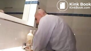 Isabelle Extreme loves when her asshole fisted - Scat Video Collection