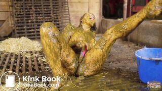 Brooke Maddison discovering the joi of cowshit