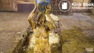 Brooke Maddison discovering the joi of cowshit