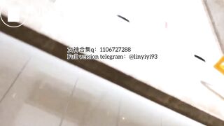 The girl excreted profusely in the toilet 91