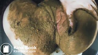 Hot scat pussy playing
