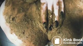 Hot scat pussy playing