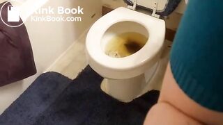 Soft poop from attractive brunette