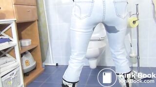 Peepoop jeans