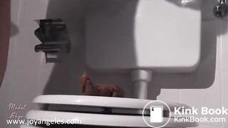 Skye big poop and gape