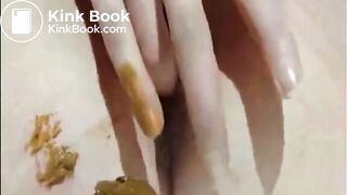 Girl shitting and fingering her asshole