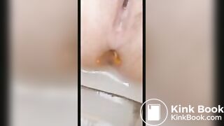 niñata jevi cagando 2