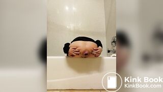 Very constipated lady