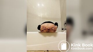 Very constipated lady