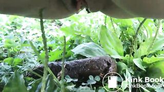 Urgent outdoor poop