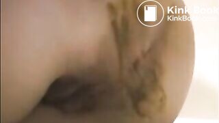 Dirty ass milf farting with shit