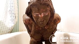 Hot Punk Girl uses twenty loads of shit to smear her sexy body