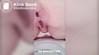 Babe shit and piss on the toilet